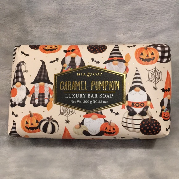 Halloween Pumpkin Scented Carmel Pumpkin Luxury Hand Soap Bar by Mia & Co. NWT - Picture 1 of 12